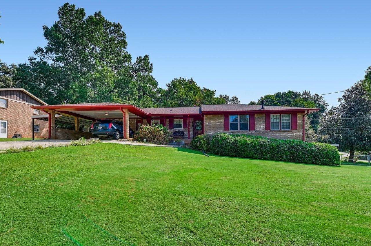 3753 Briarcliff Drive - Photo 1