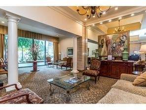 300 Peachtree - Photo 1
