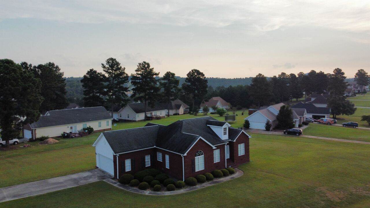 503 Claire Court - Photo 1
