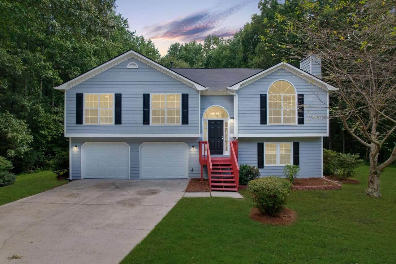 2195 Castle Royale Drive - Photo 1