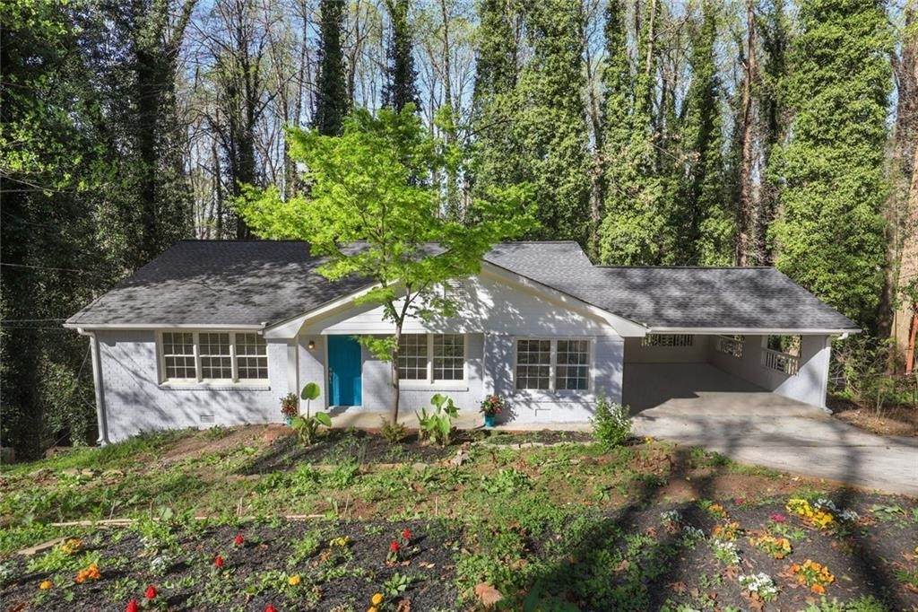 2372 Oakridge Court - Photo 1