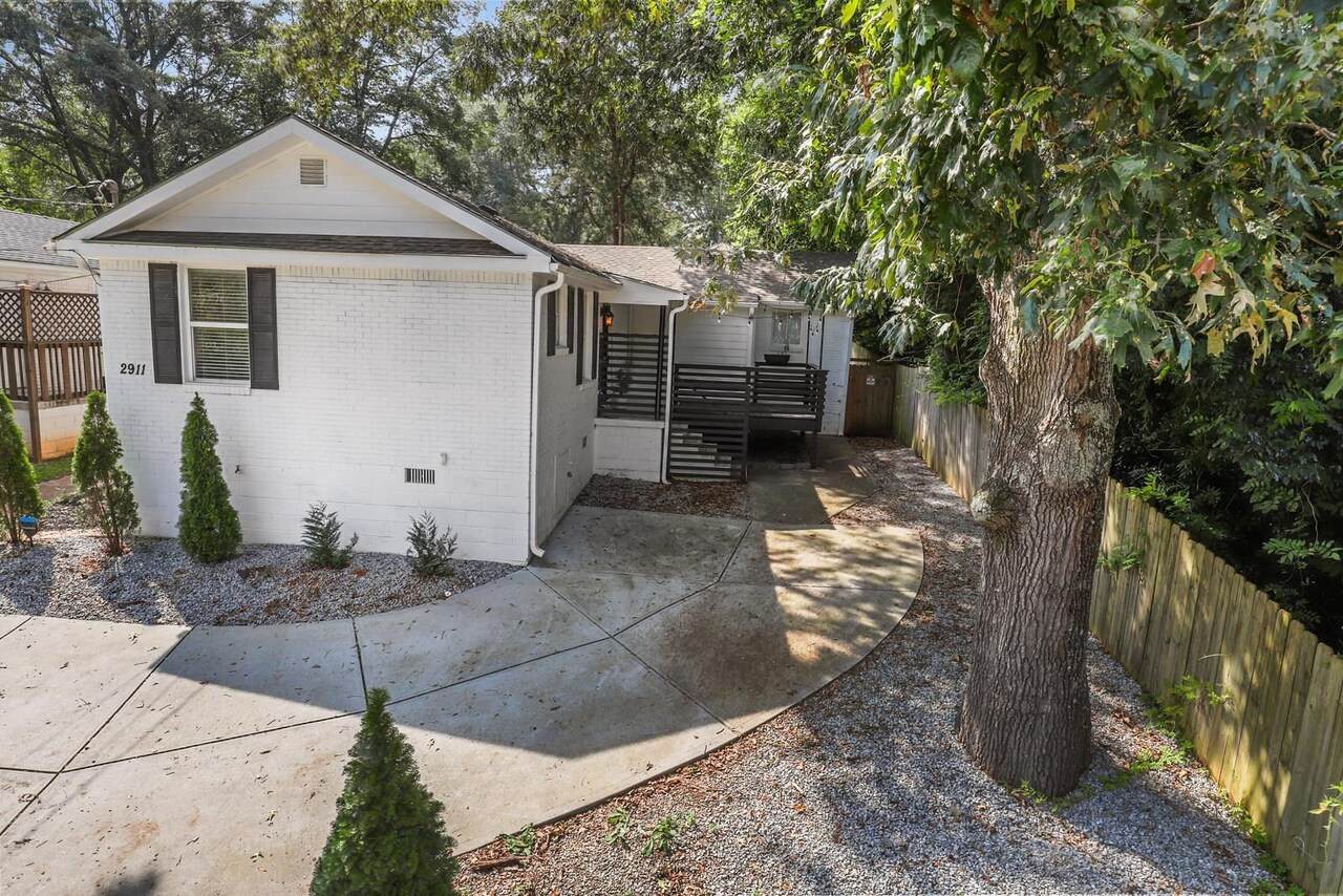 2911 Glenwood Avenue - Photo 1