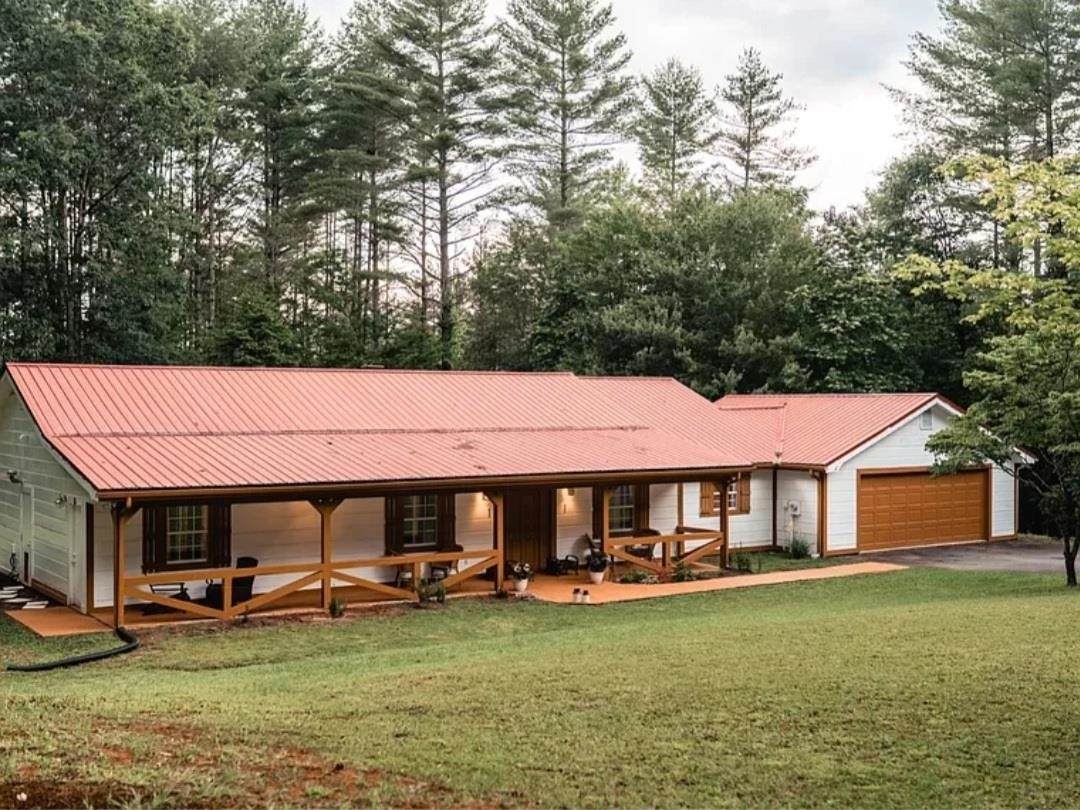 435 Dogwood Way - Photo 1
