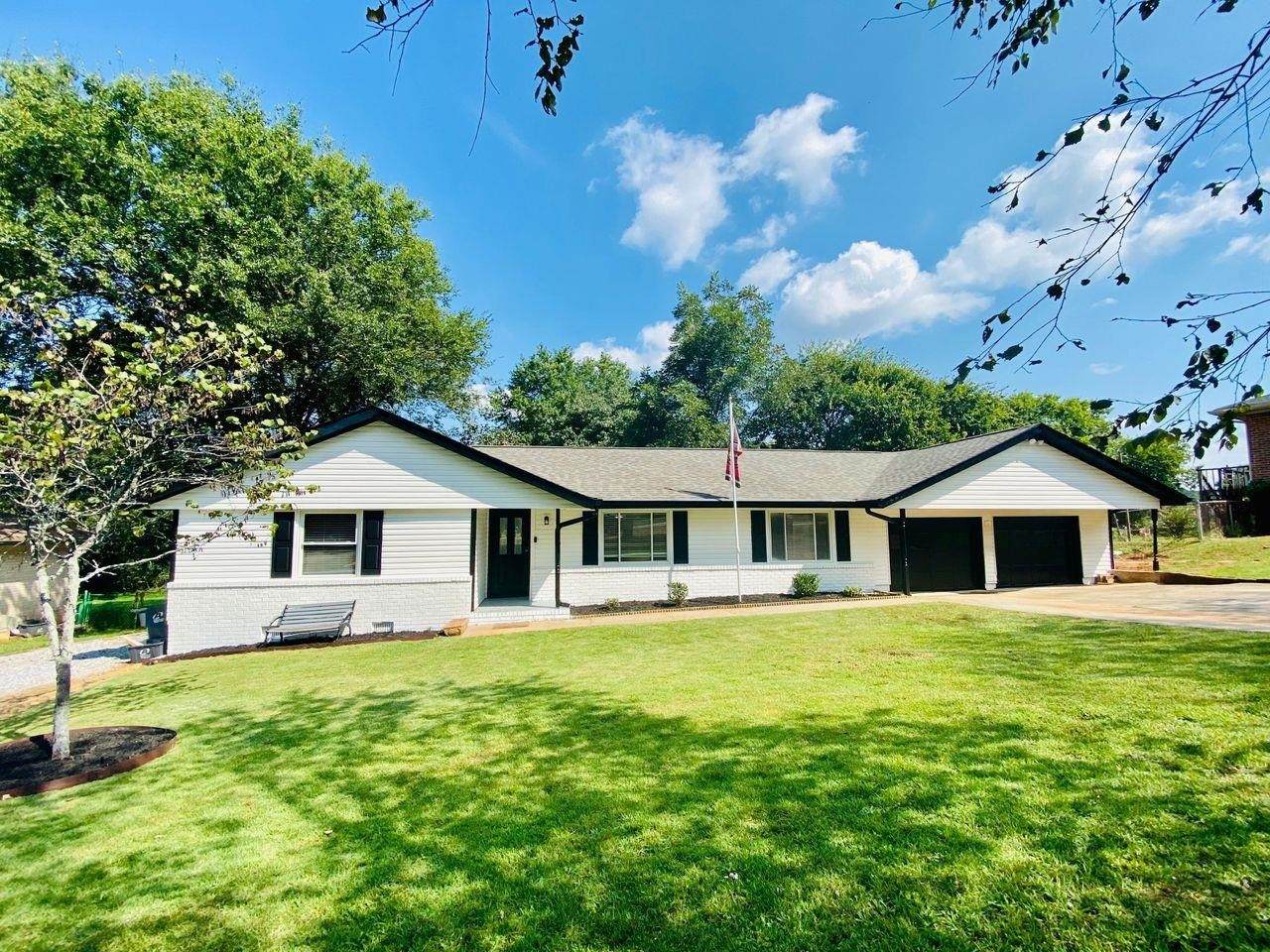 1440 Dickens Road - Photo 1