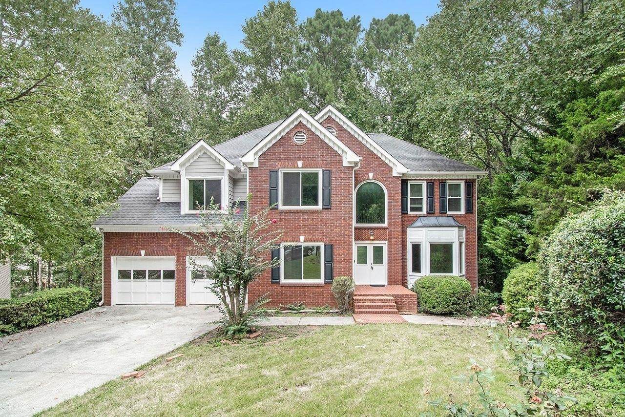 1364 Fallsbrook Way - Photo 1