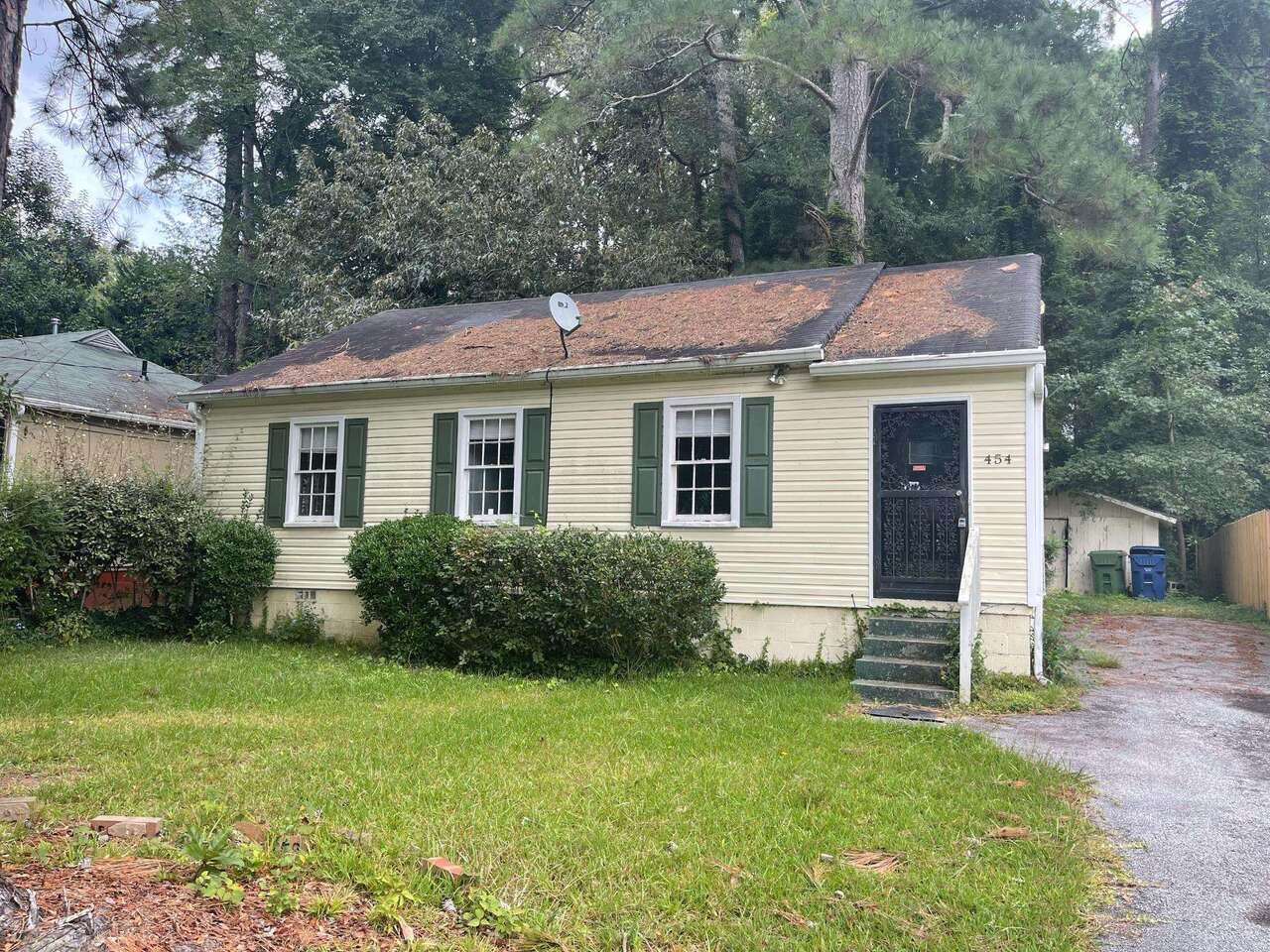 454 Westmeath Drive - Photo 1