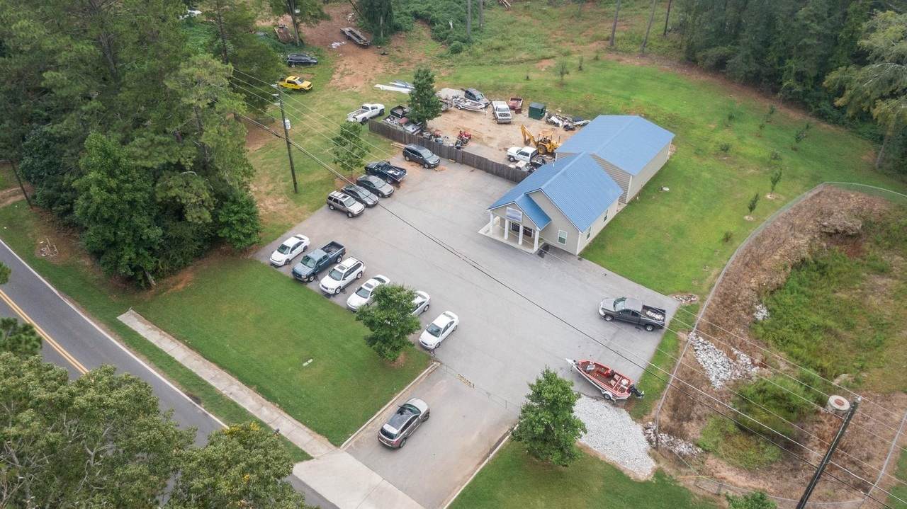 6185 Brown Bridge Road - Photo 1