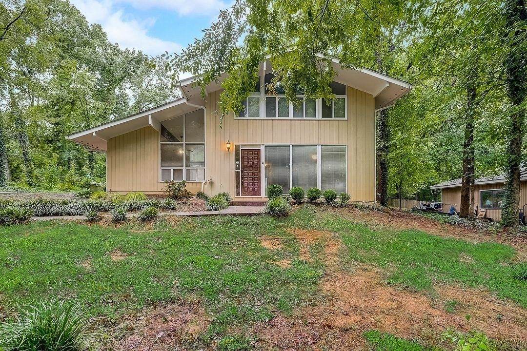 350 Willow Glenn Court - Photo 1