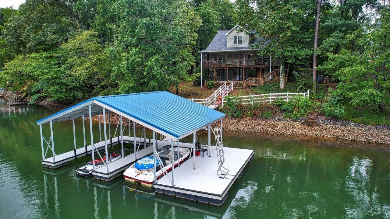 296 Harrison Circle - Photo 1
