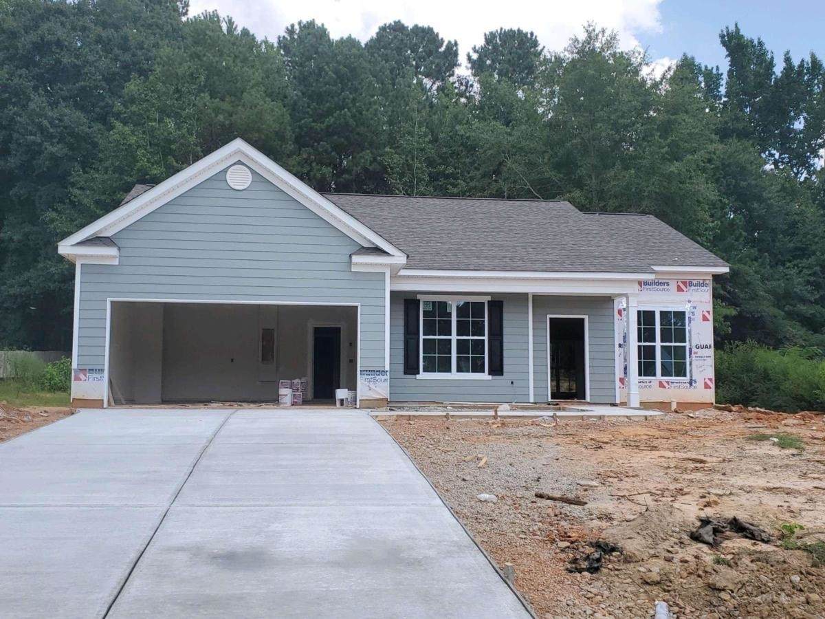 305 Sammy Circle - Photo 1