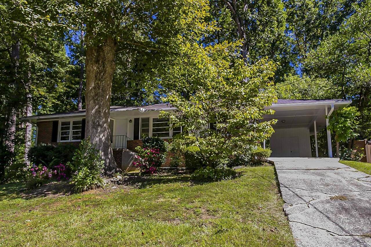 1875 Ravenwood - Photo 1