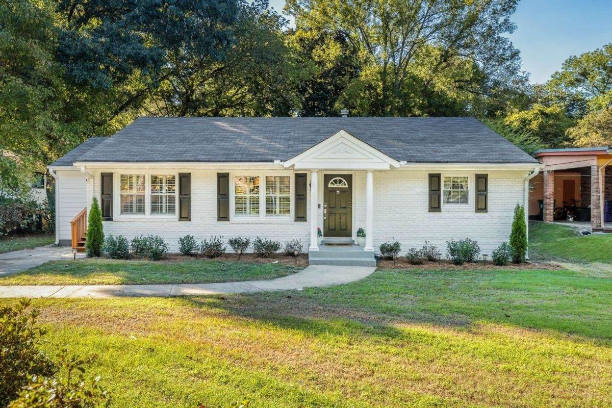 1626 Anita Place - Photo 1