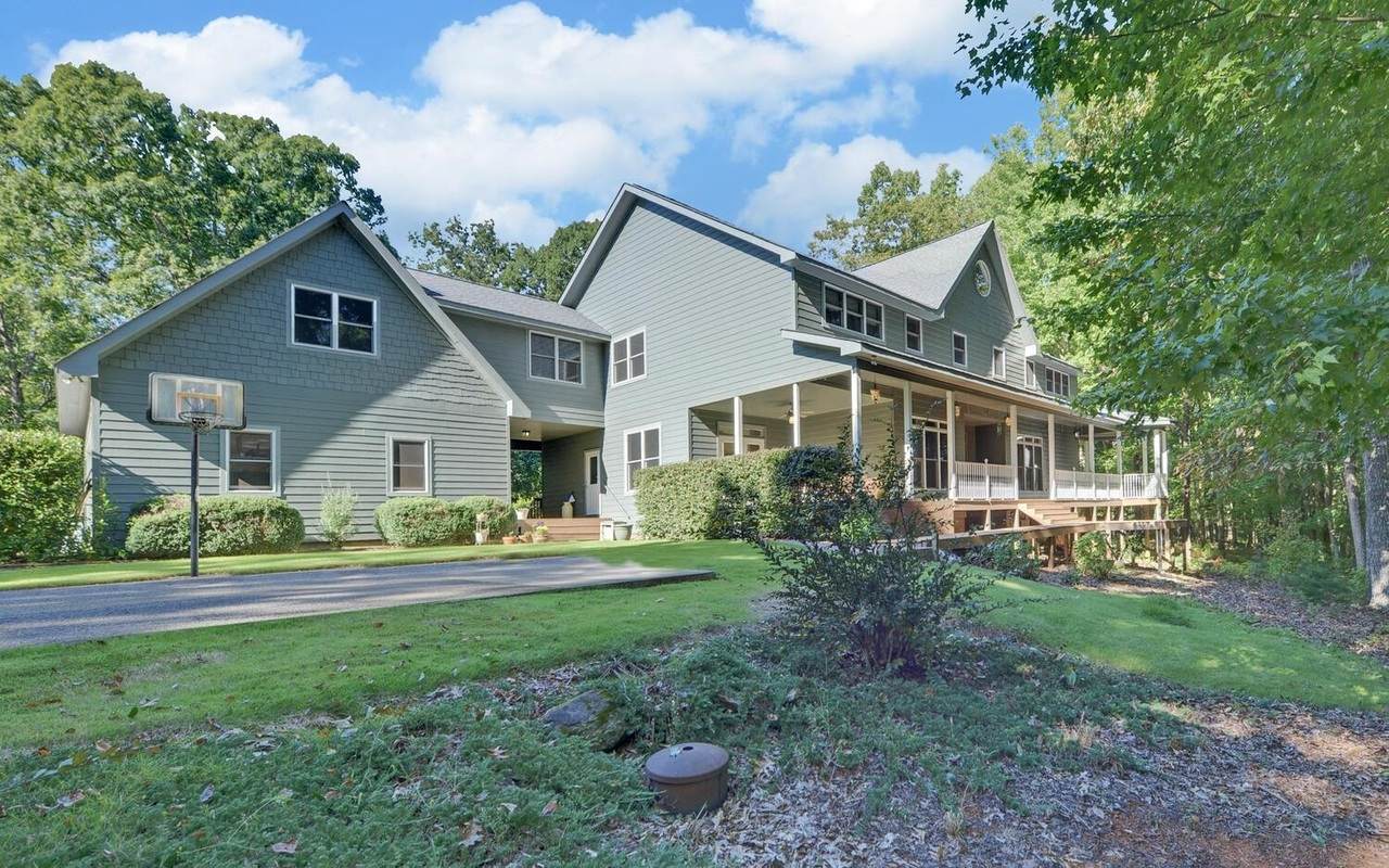 392 Panorama Drive - Photo 1