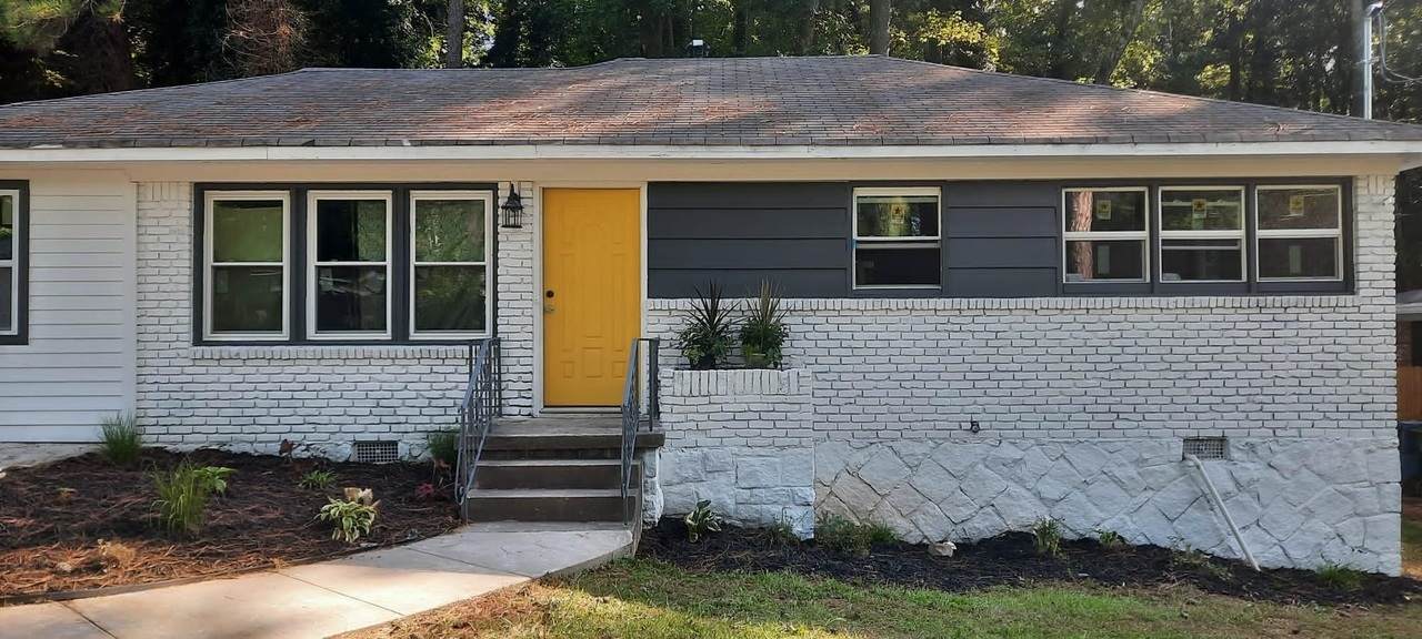 2534 Ivydale Drive - Photo 1
