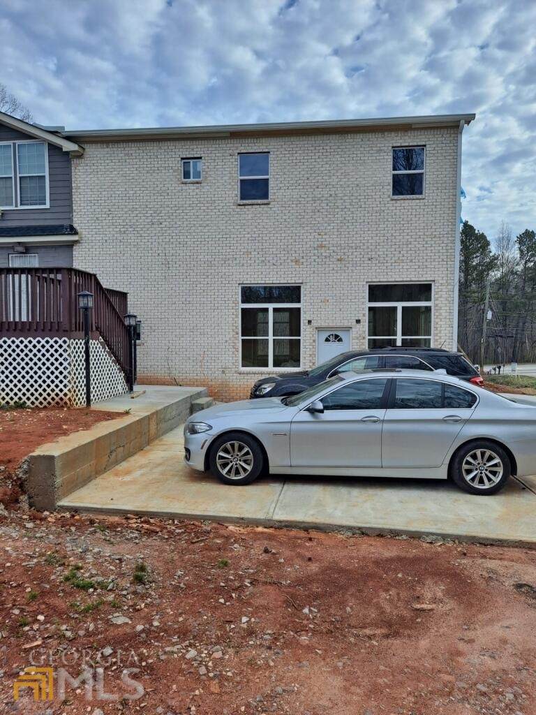 4379 Flat Shoals Parkway - Photo 1