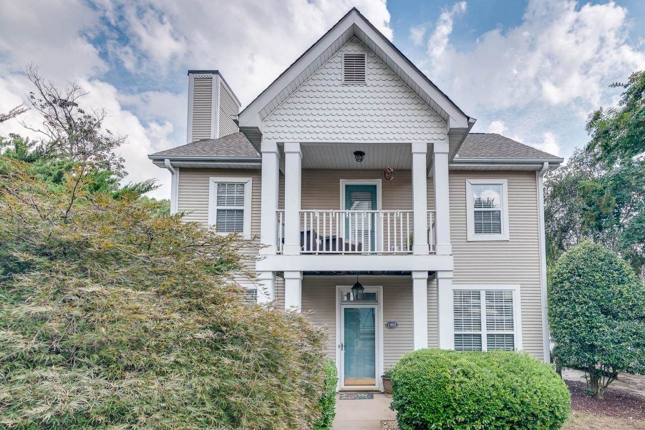 1392 Dekalb Avenue - Photo 1