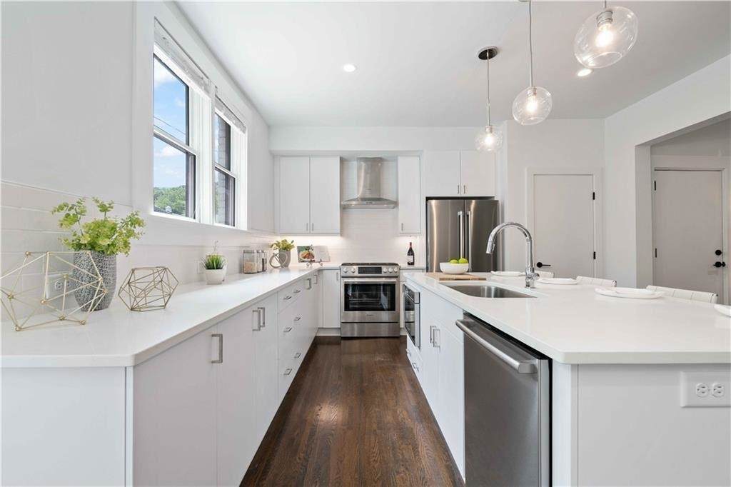 124 Peachtree Memorial Drive - Photo 1