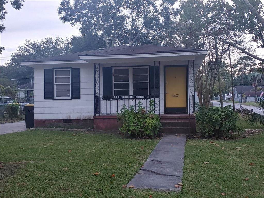 1401 33rd Street - Photo 1