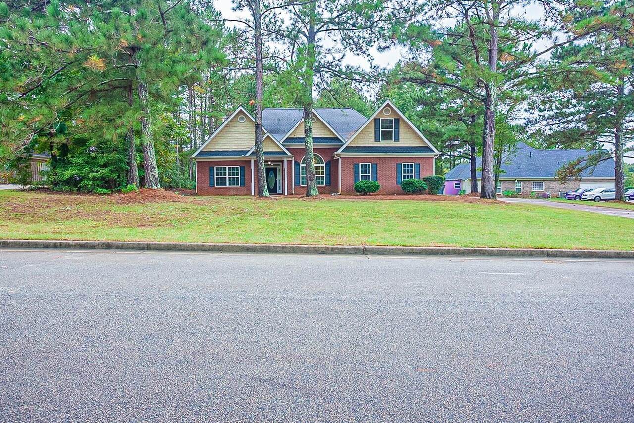 200 Vernon - Photo 1