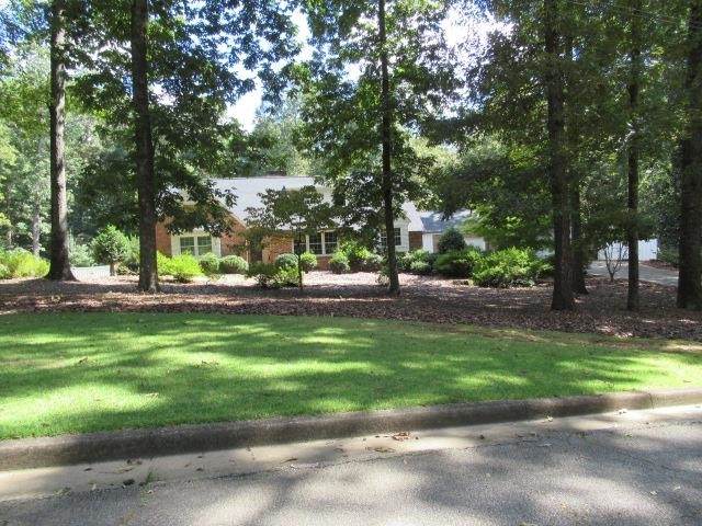 510 Oakdale Drive - Photo 1