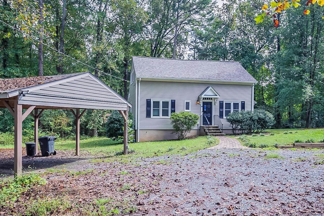 3674 Laurel - Photo 1