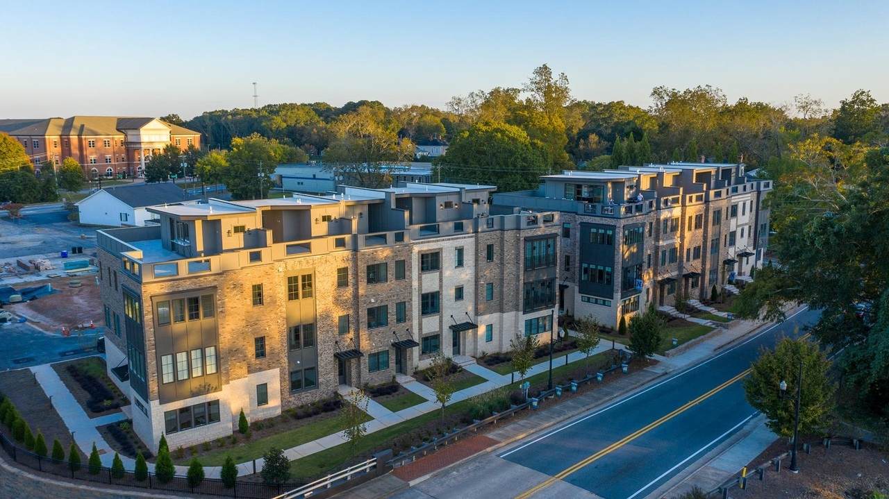 4 Newnan Views Circle - Photo 1