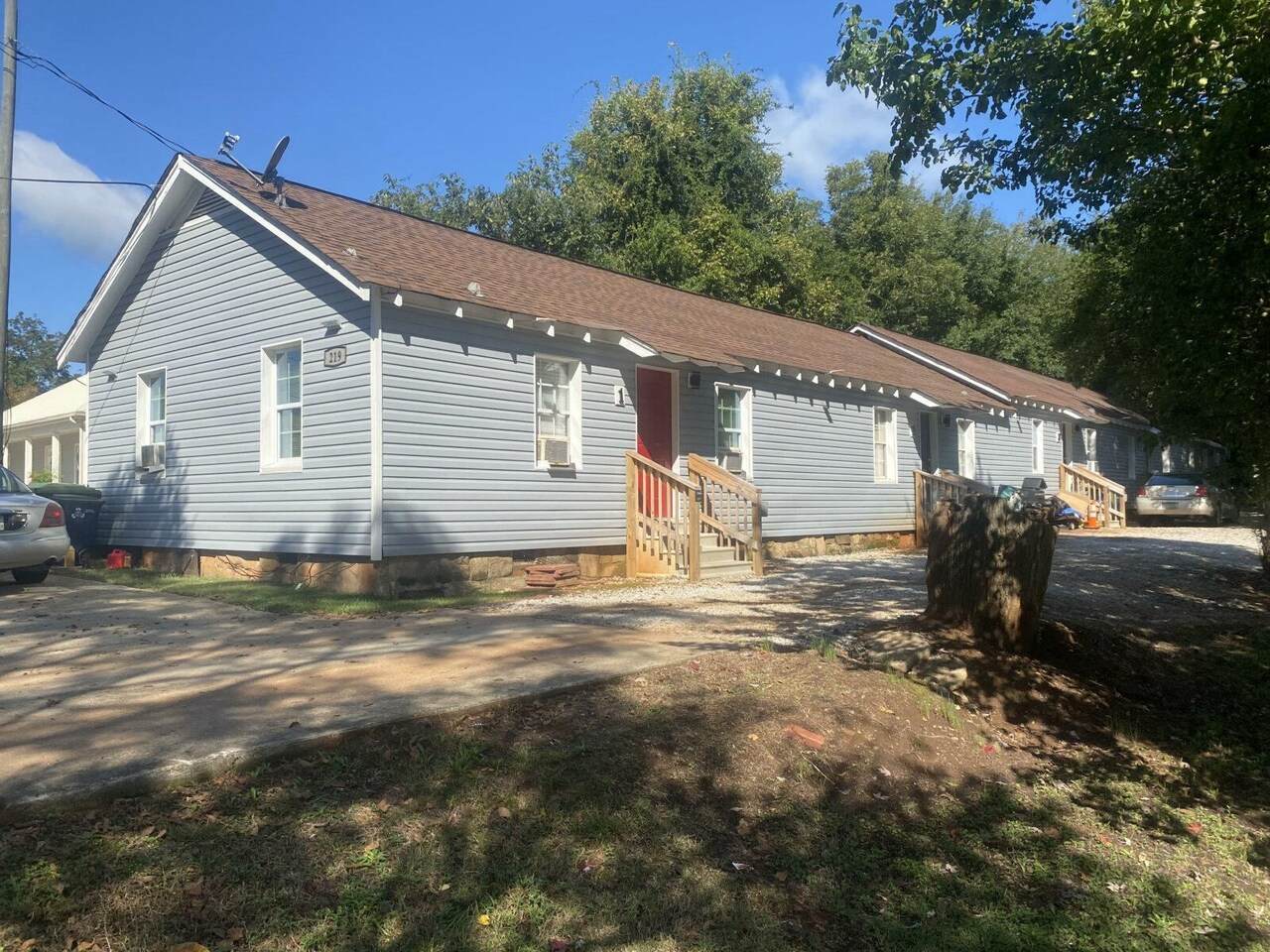 219 Oak Street - Photo 1