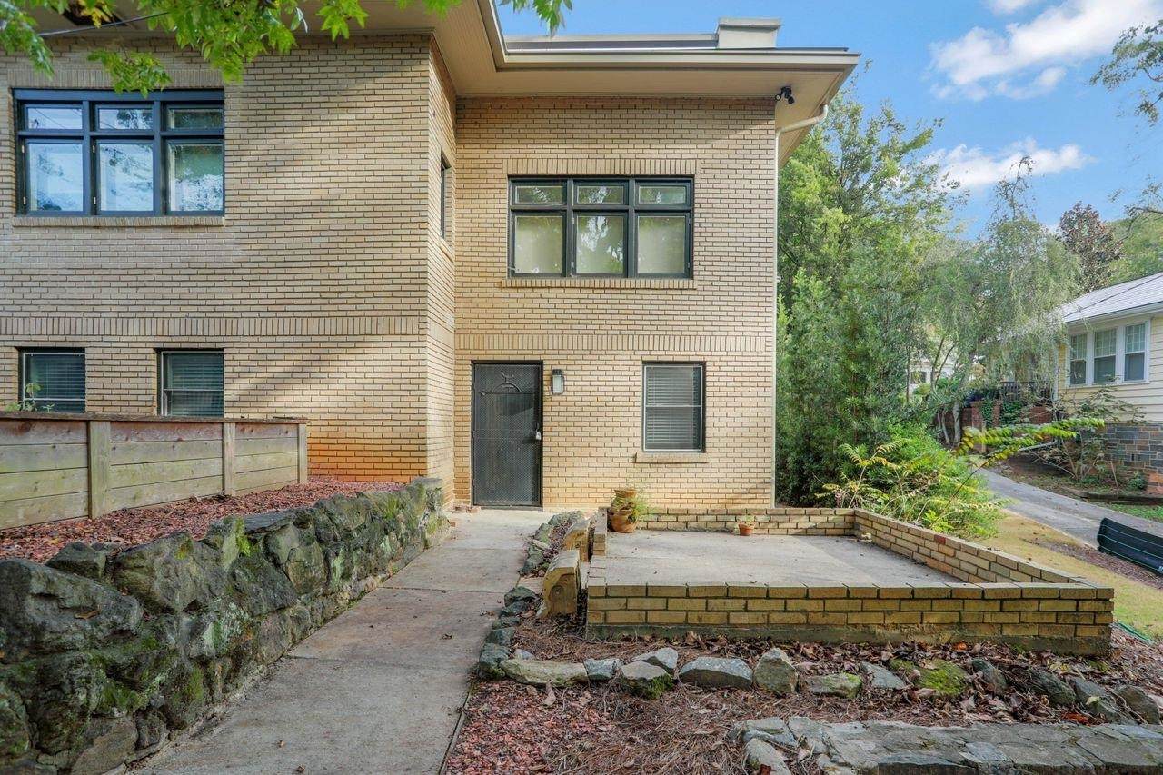 1181 Fairview Road - Photo 1