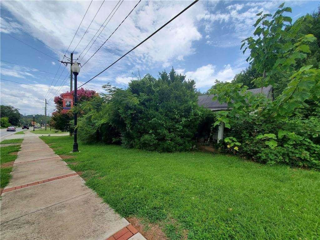 3863 Holly Springs Parkway - Photo 1