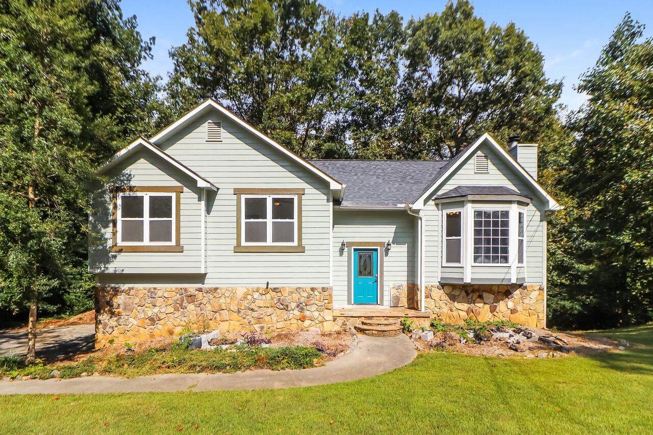 255 Valley Brook - Photo 1