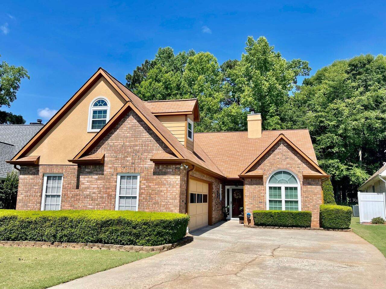 345 Fairway Court - Photo 1
