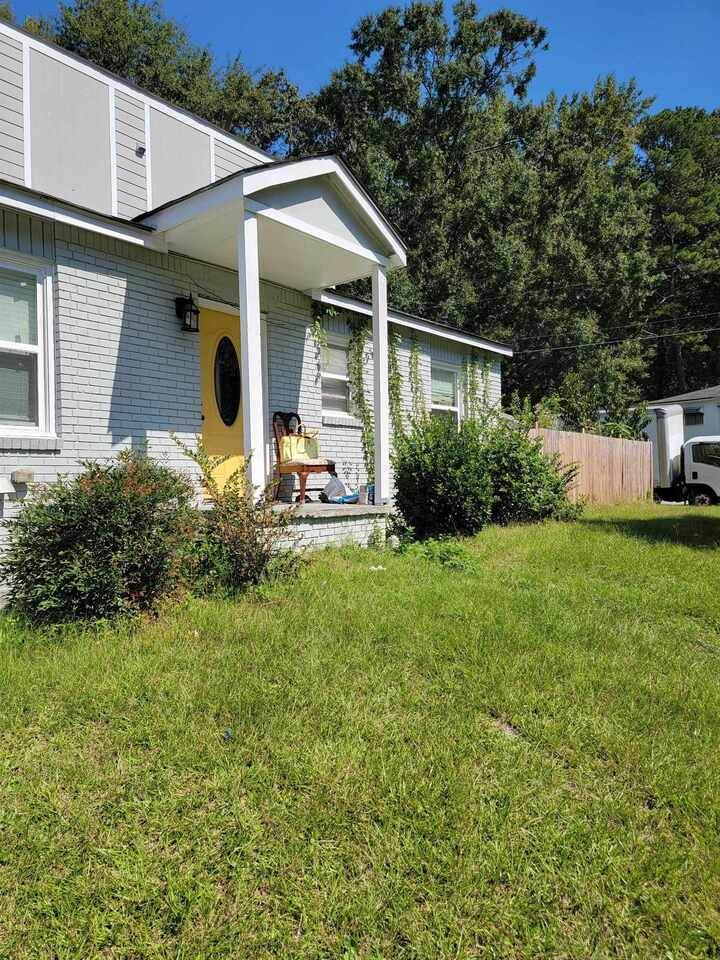 3709 Clovis - Photo 1