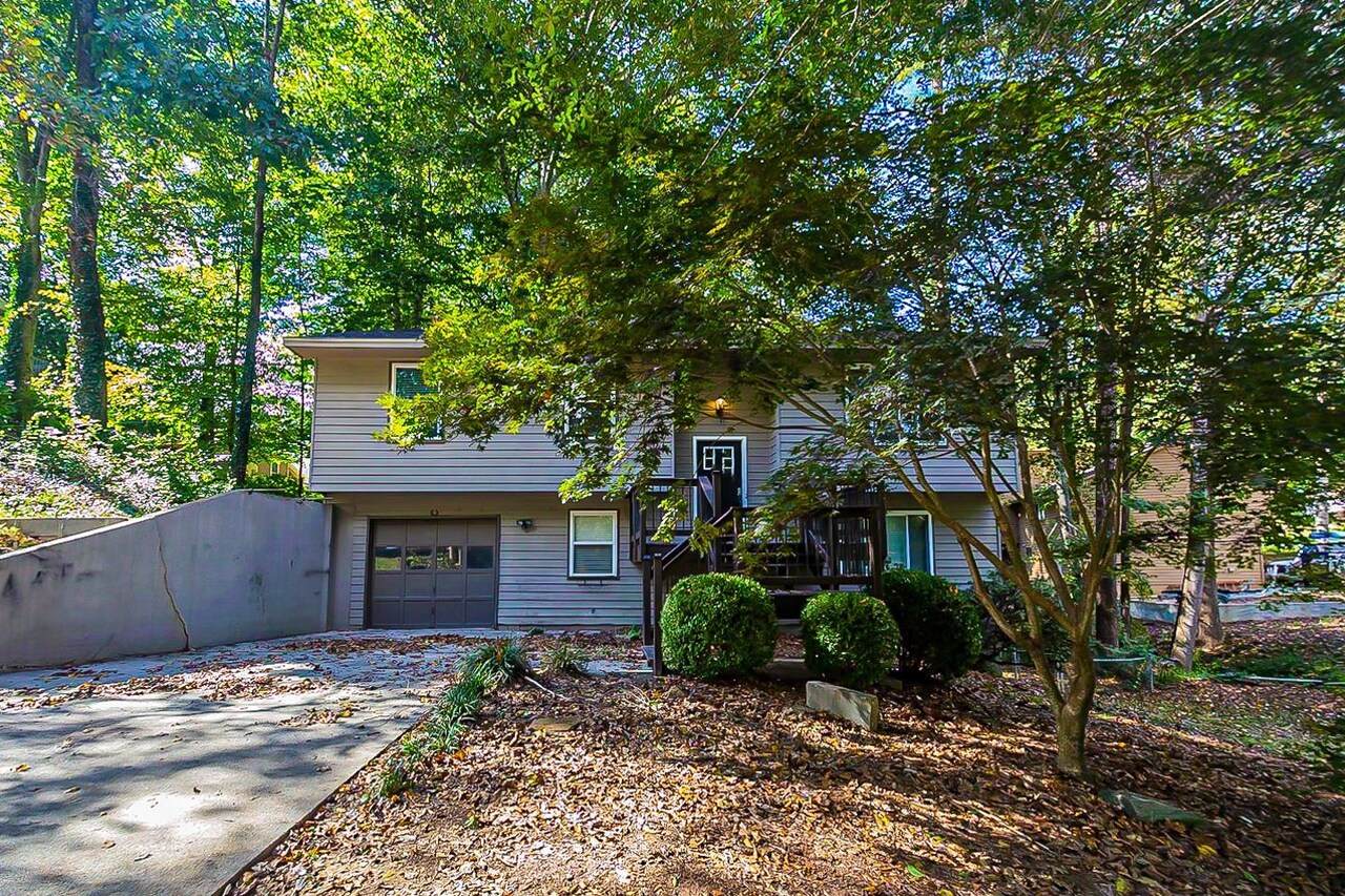 4775 Ridgewood - Photo 1