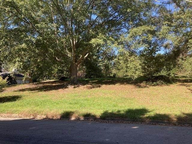 106 Woodlake Drive - Photo 1