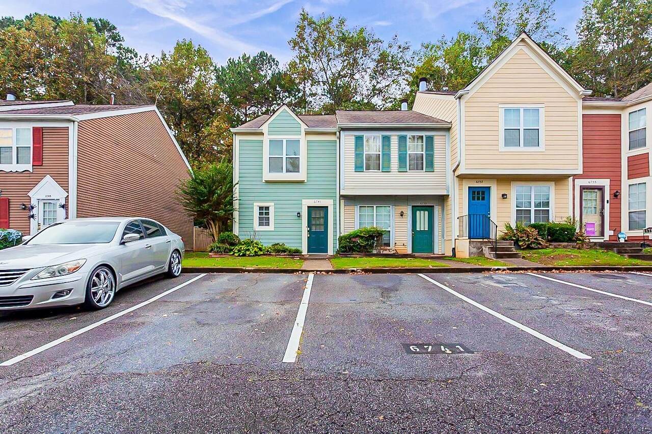 6741 Trafalger Square - Photo 1