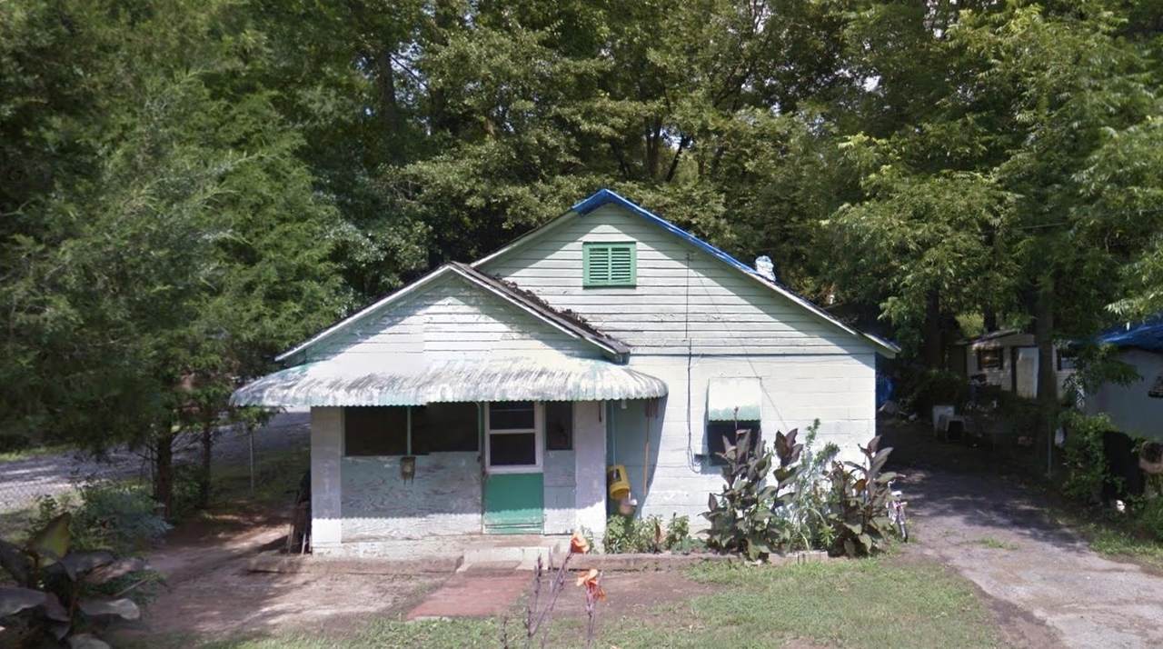 306 Oak Street - Photo 1