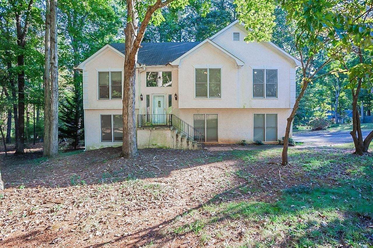 1541 Marshall Lane - Photo 1