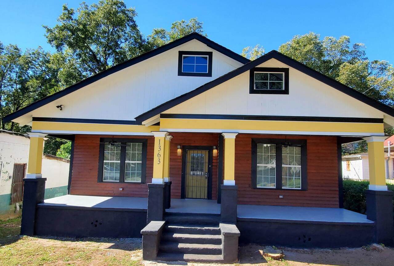 1363 Jonesboro Road - Photo 1