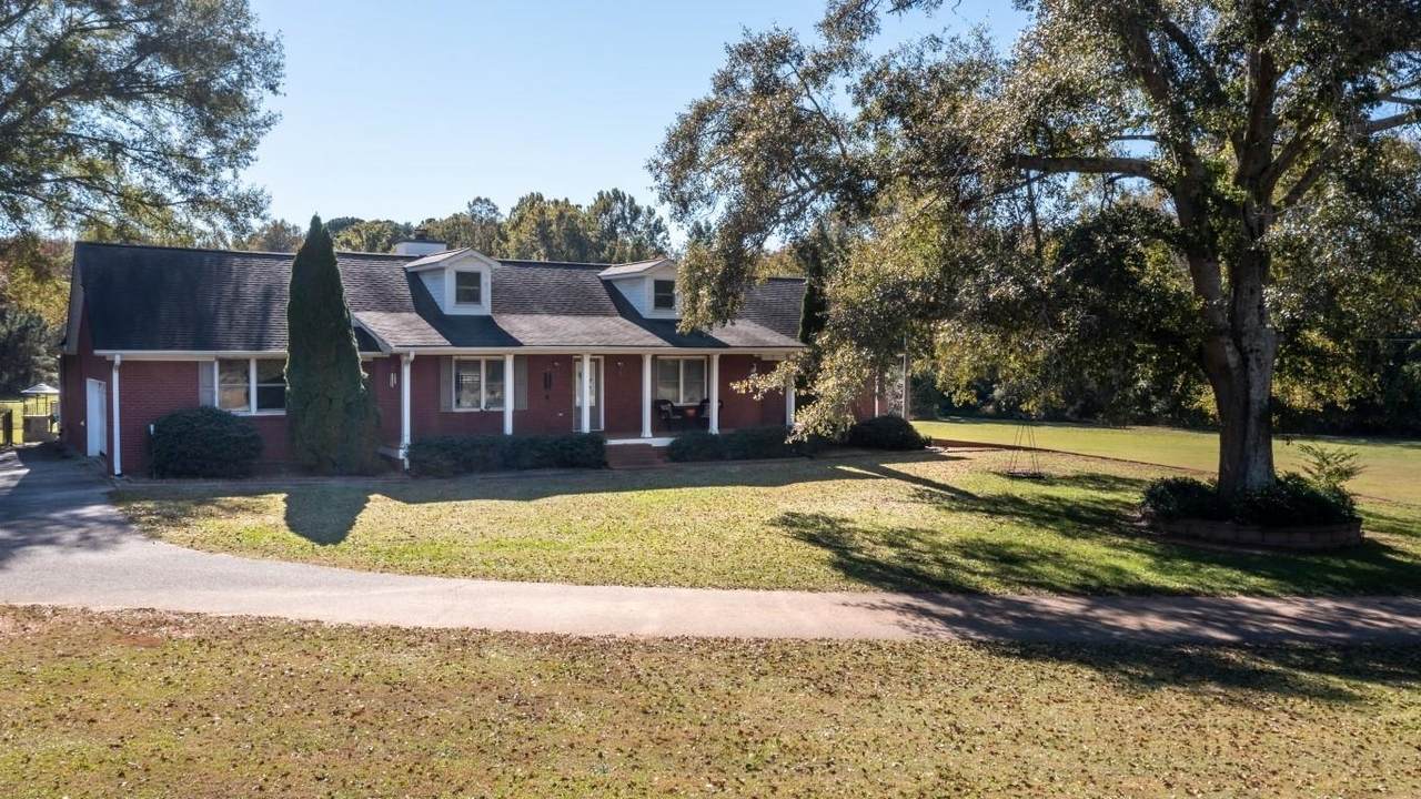 465 Moseley Road - Photo 1