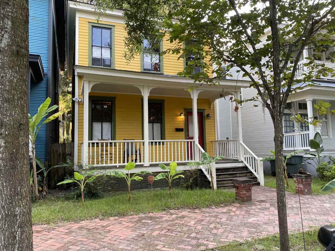 213 38th Street - Photo 1