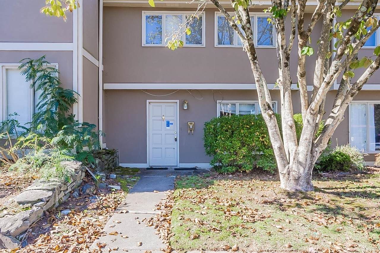 1810 Ashborough - Photo 1