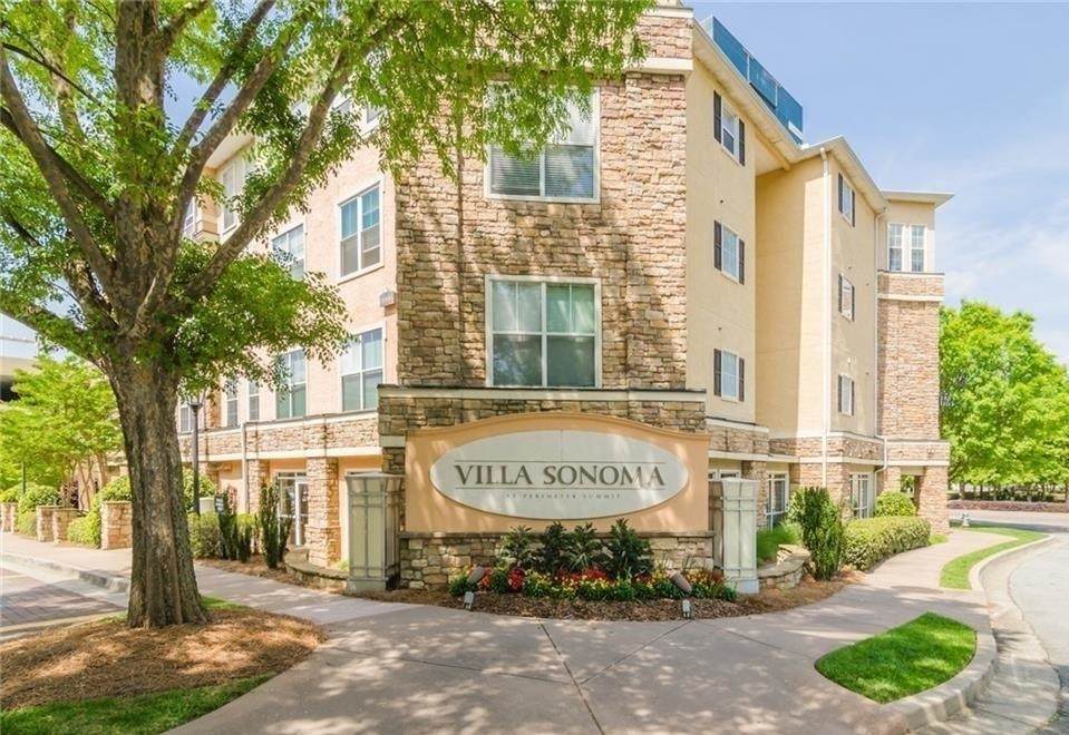 10 Perimeter Summit Boulevard - Photo 1