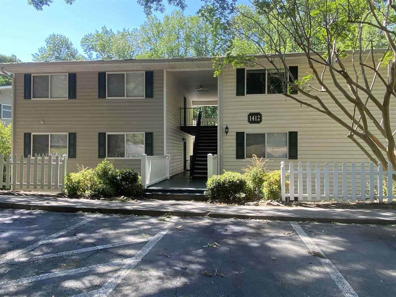 1412 Foxhall Lane - Photo 1