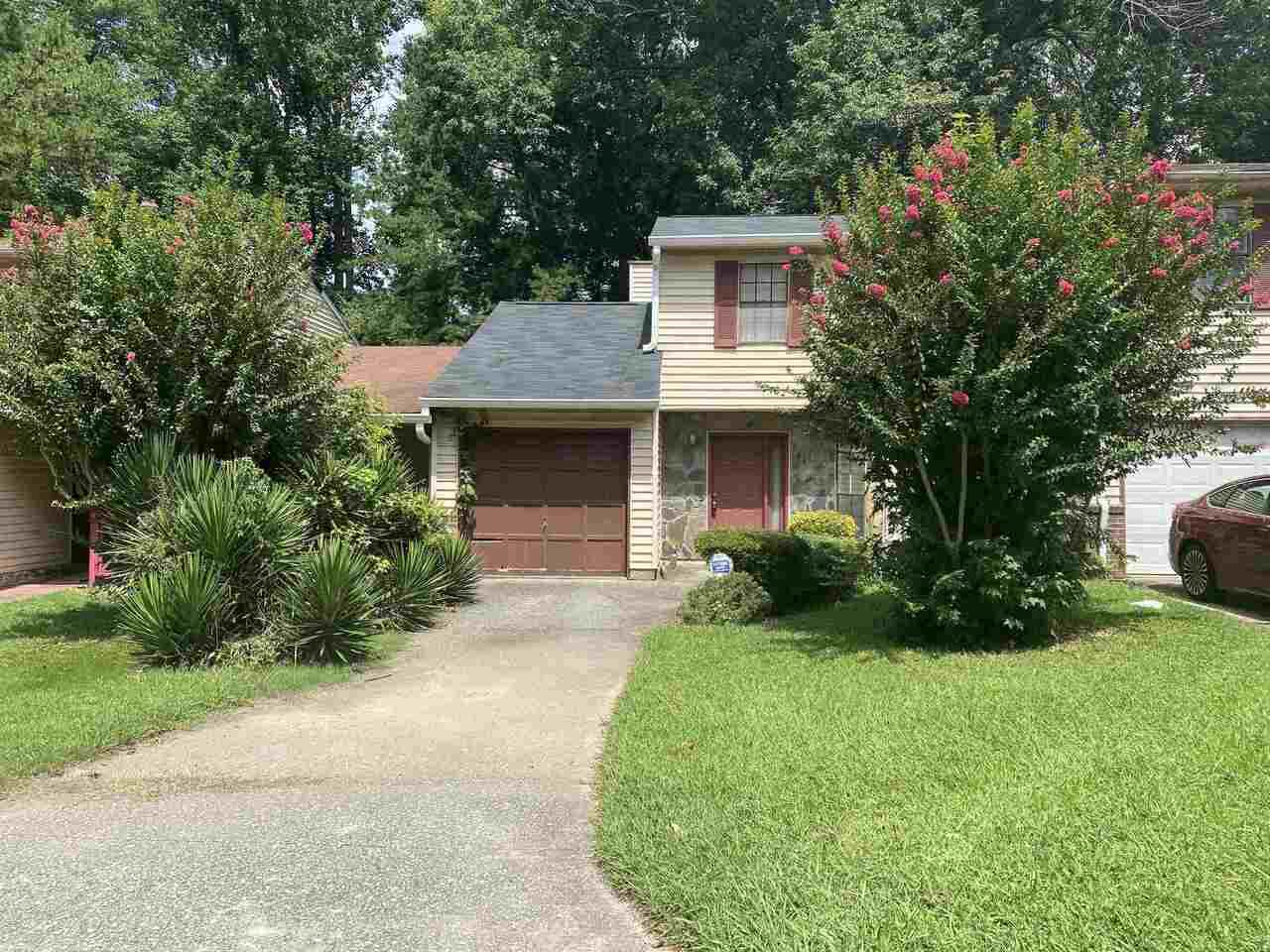 1004 Pine Tree Trail - Photo 1