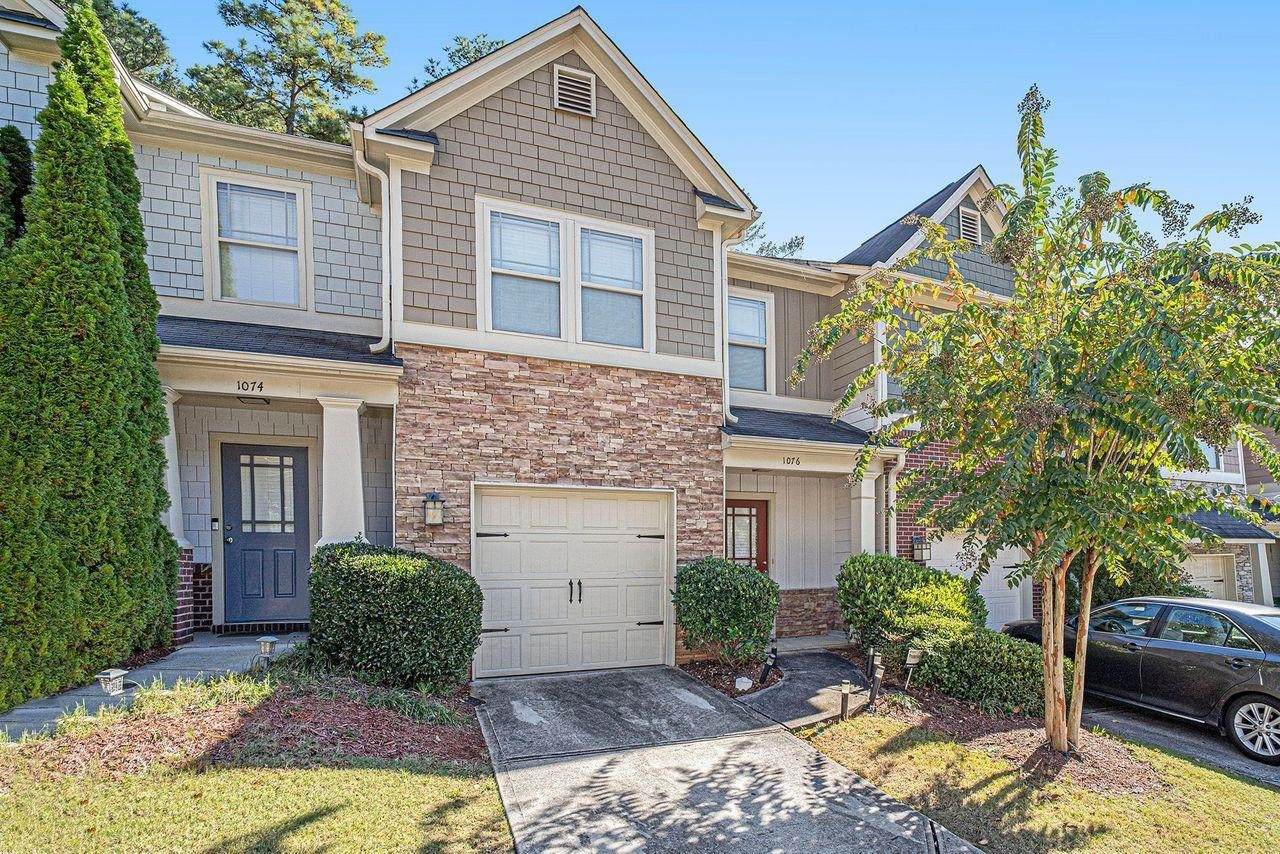 1076 N Village Drive - Photo 1