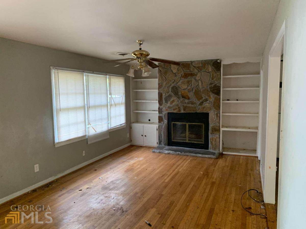 728 Springer Drive - Photo 1
