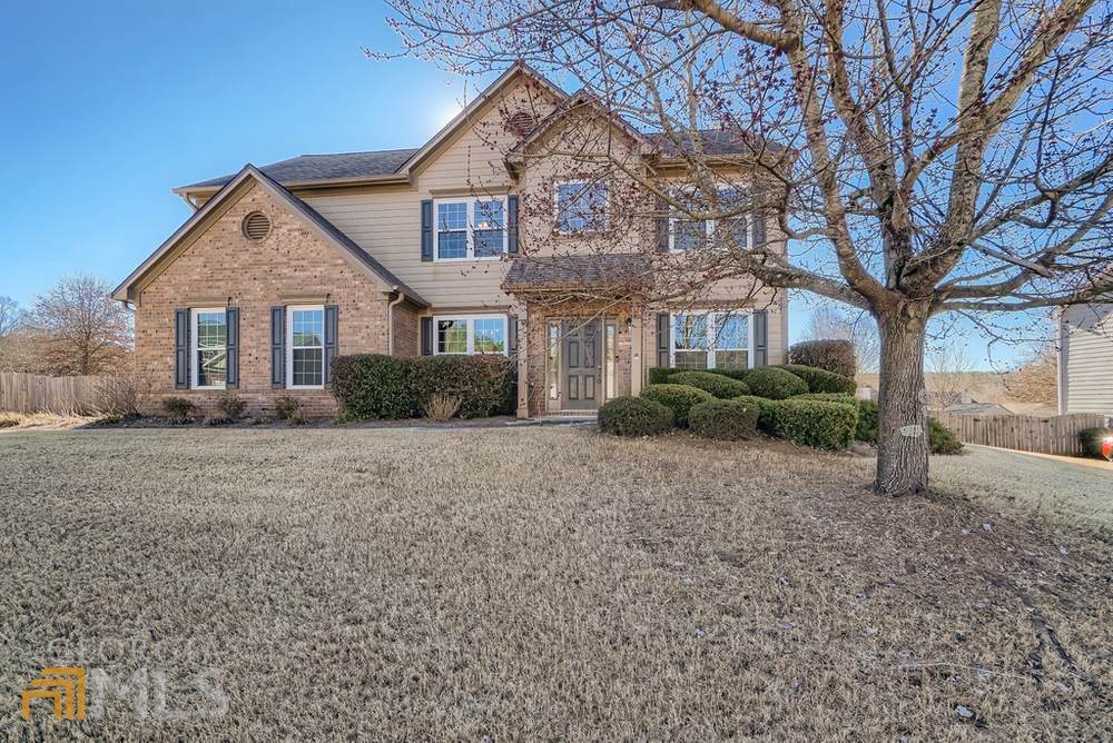 1076 Forest Creek Drive - Photo 1