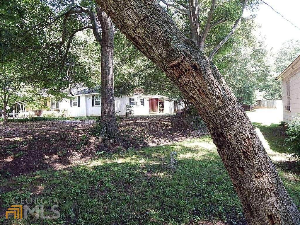 669 Lee Street - Photo 1