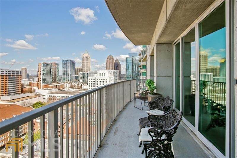 923 Peachtree Street - Photo 1