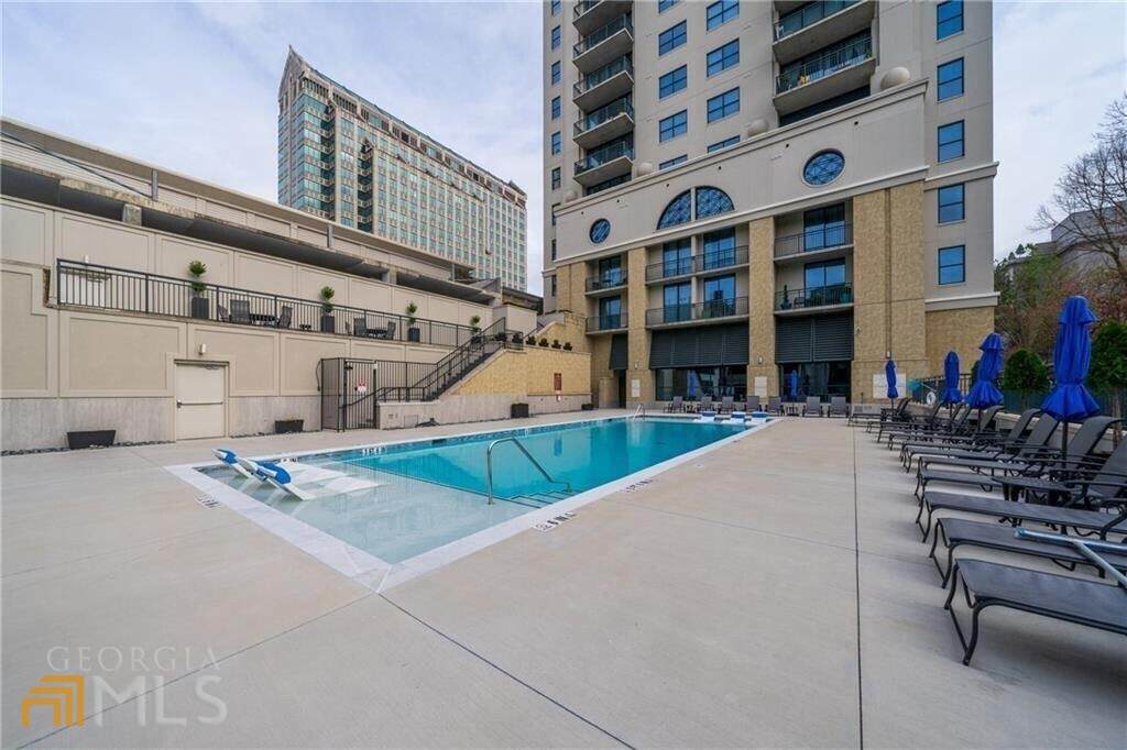 3040 Peachtree Road - Photo 1